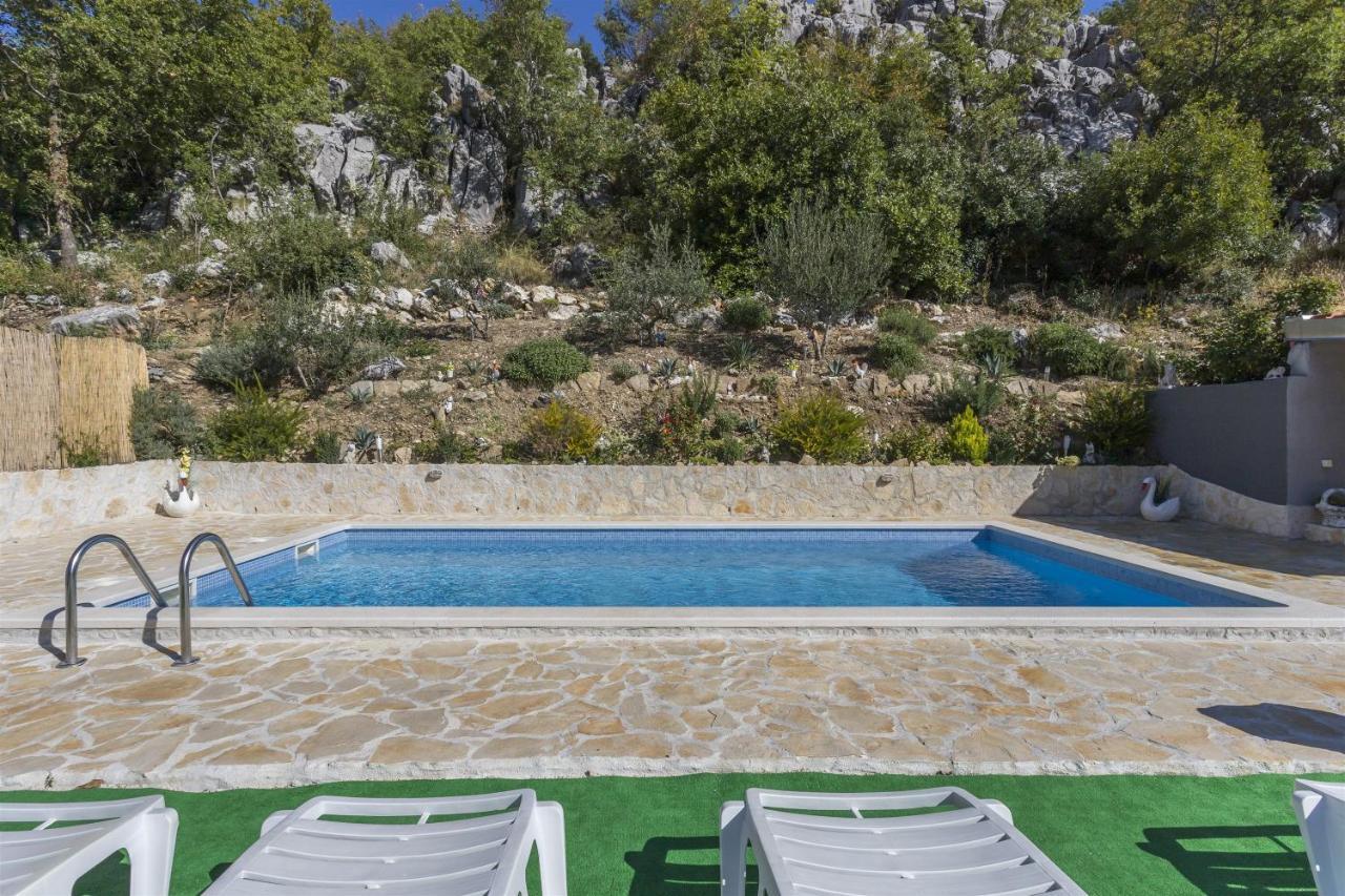 Holiday Home Dijamant Kucice Ngoại thất bức ảnh