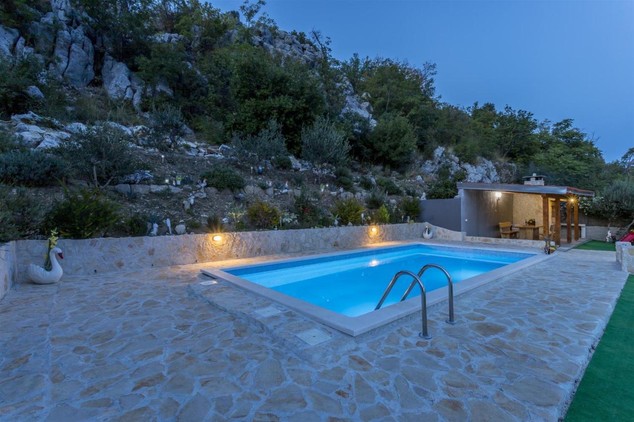 Holiday Home Dijamant Kucice Ngoại thất bức ảnh
