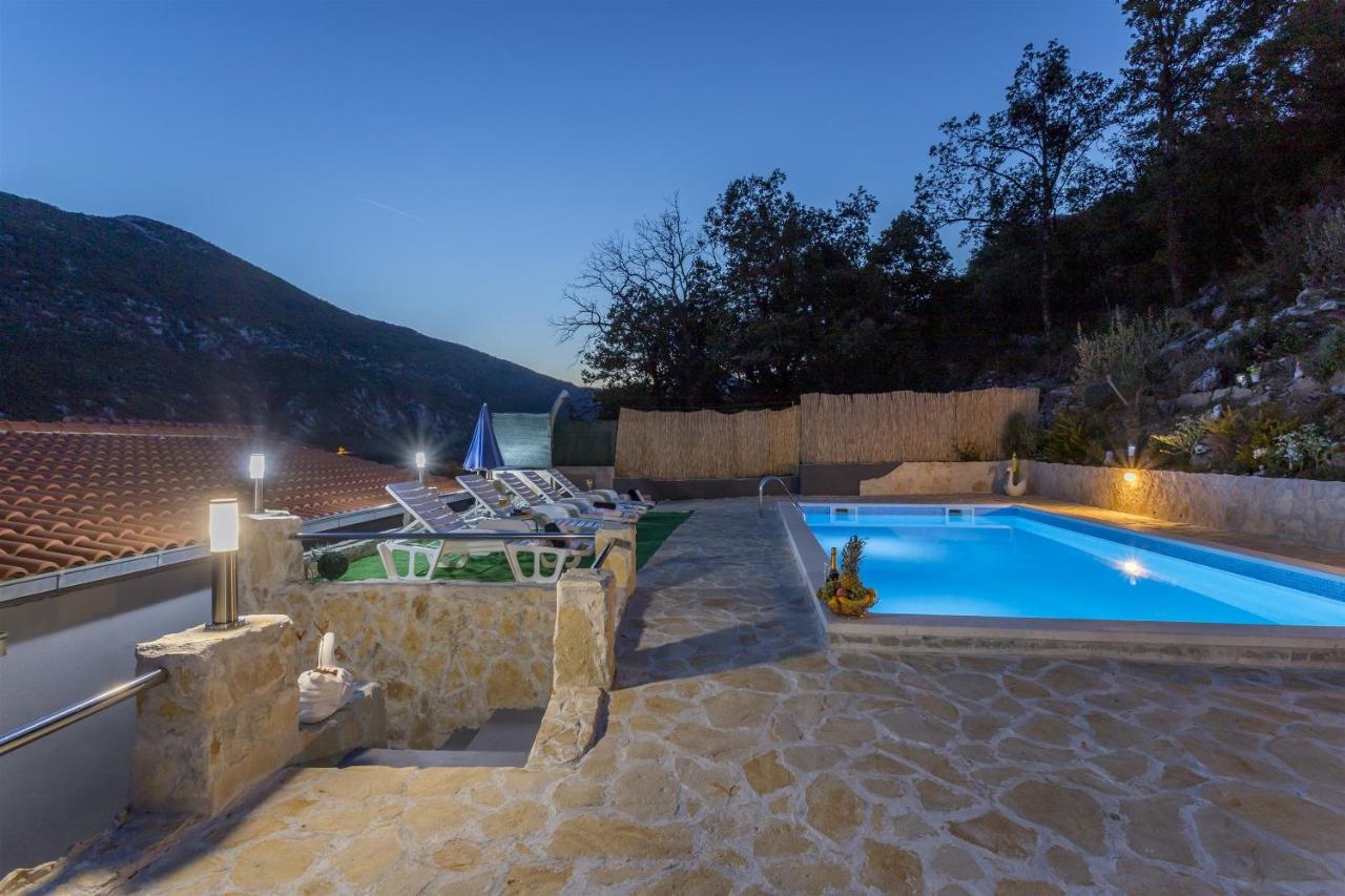 Holiday Home Dijamant Kucice Ngoại thất bức ảnh