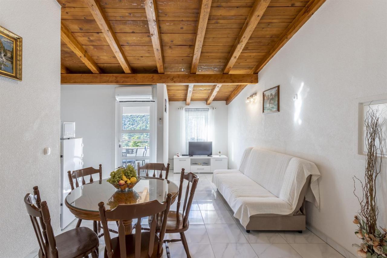 Holiday Home Dijamant Kucice Ngoại thất bức ảnh