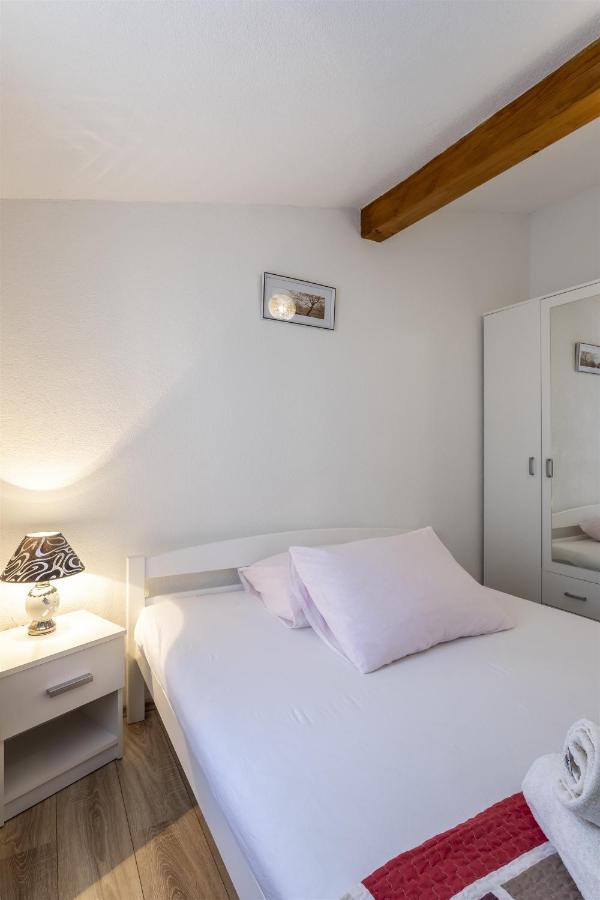Holiday Home Dijamant Kucice Ngoại thất bức ảnh